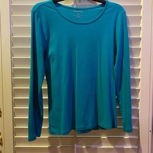 Long sleeve turquoise tshirt. Size Medium